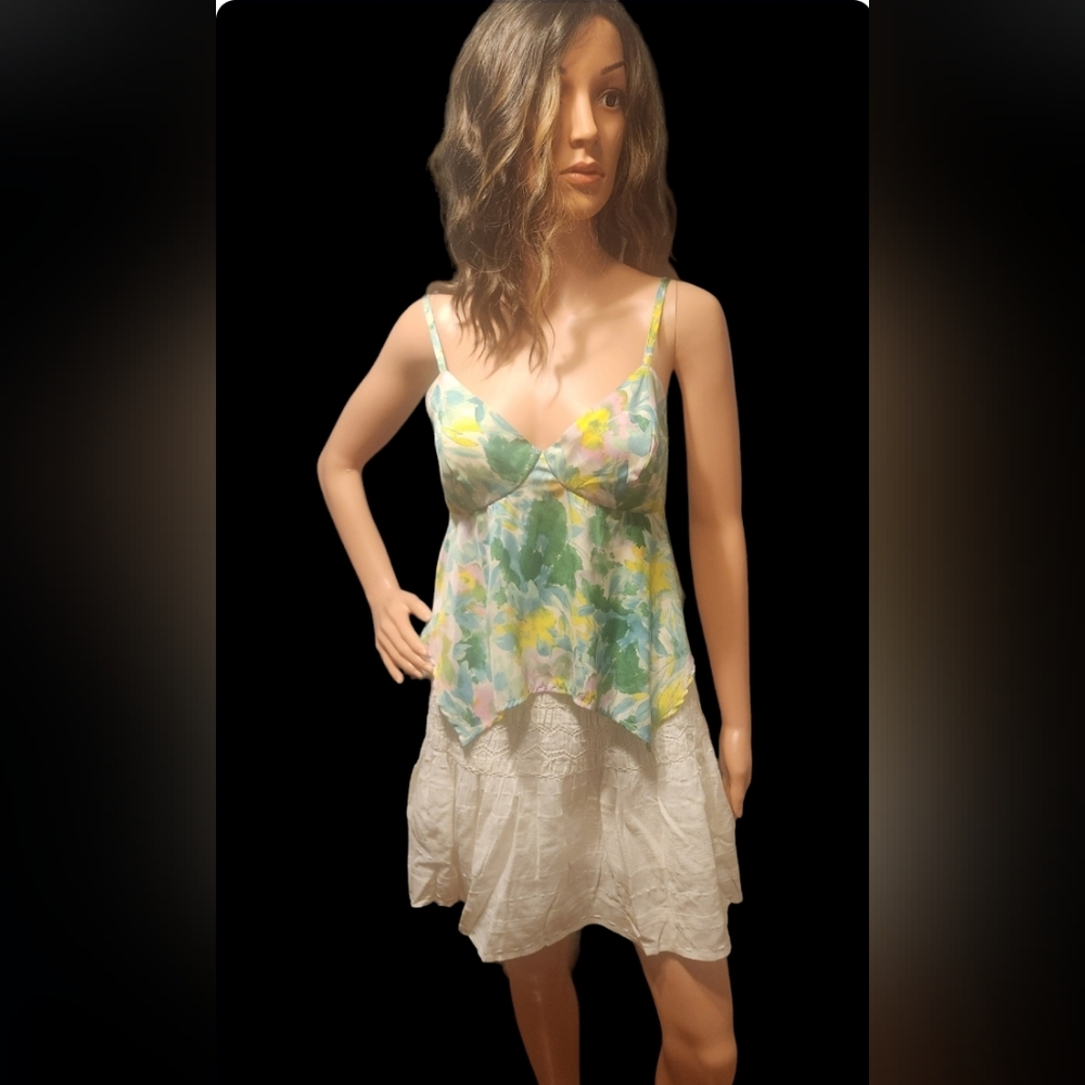 Summer Top Green Floral Size M